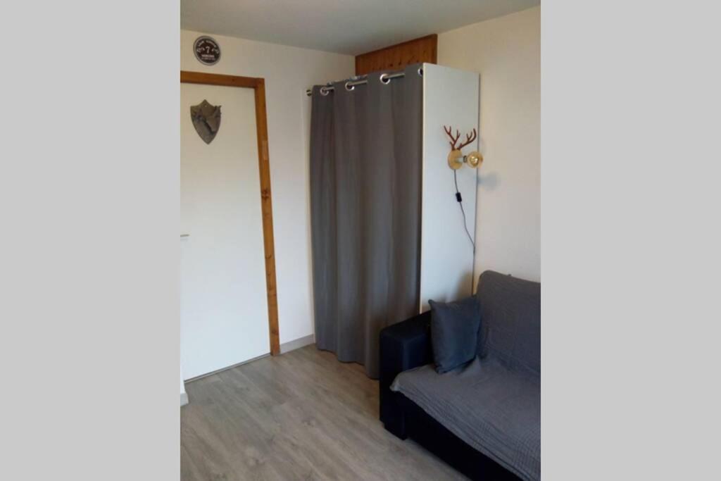Au Pied des Pistes B31, Chaleureux studio 4 pers, vue sur la vallée imprenable avec WIFI, DRAPS NON COMPRIS Saint-Jean-dʼAulps Exterior foto