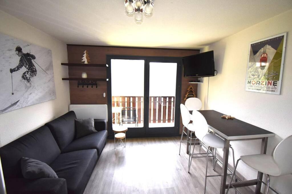 Au Pied des Pistes B31, Chaleureux studio 4 pers, vue sur la vallée imprenable avec WIFI, DRAPS NON COMPRIS Saint-Jean-dʼAulps Exterior foto